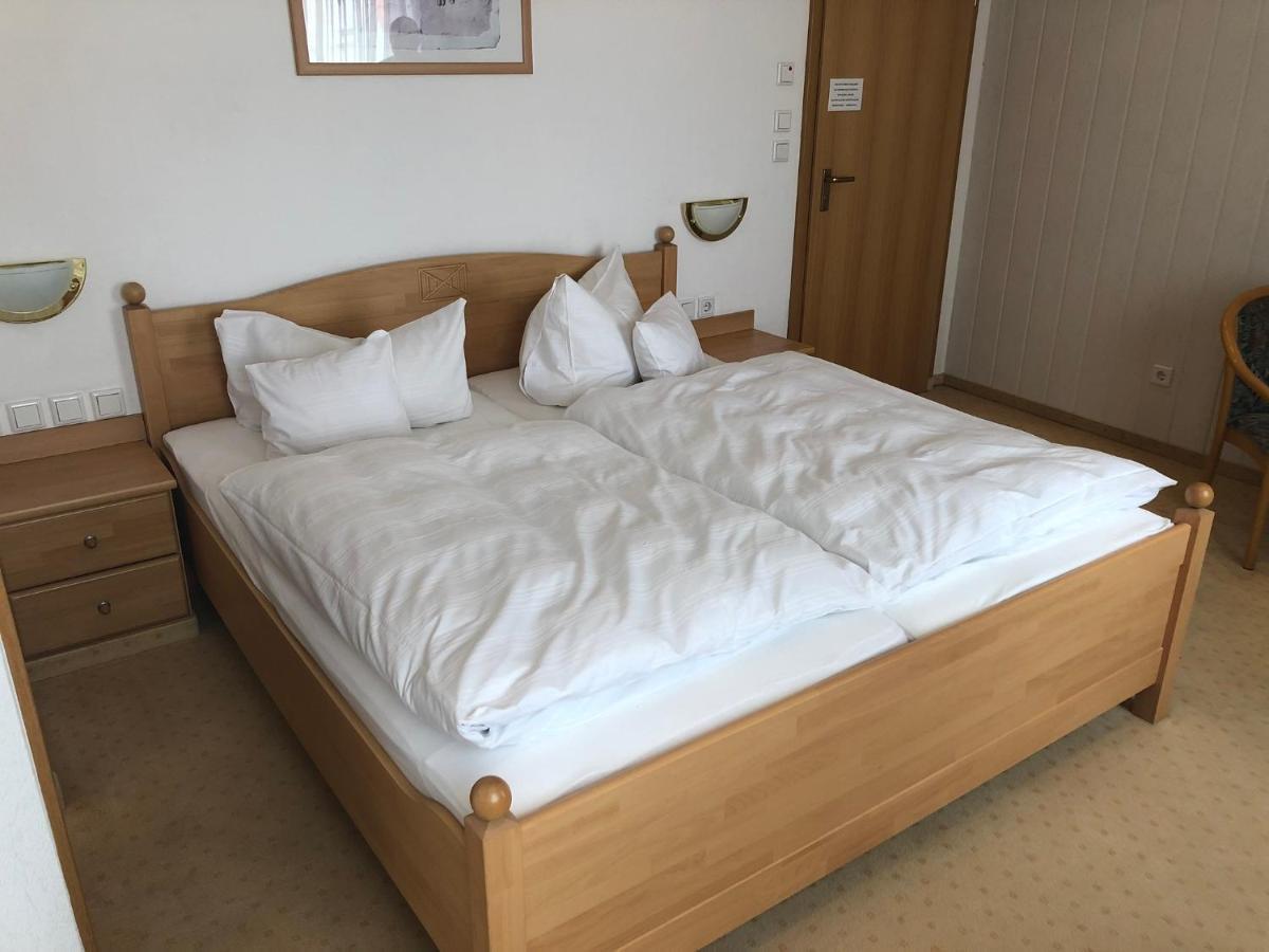 Zum Lindenwirt Hotel Spalt Kültér fotó